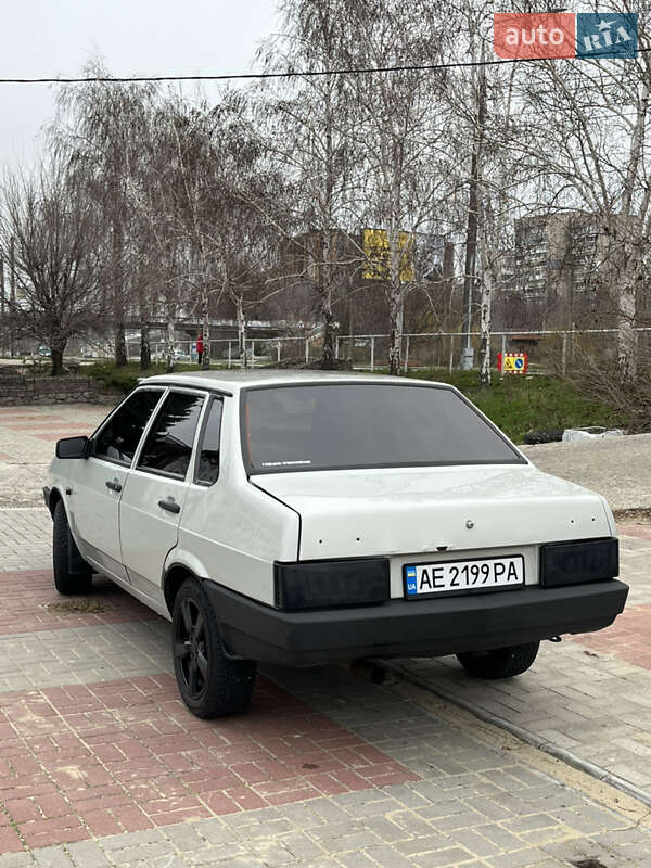 Седан ВАЗ / Lada 21099 2010 в Запорожье
