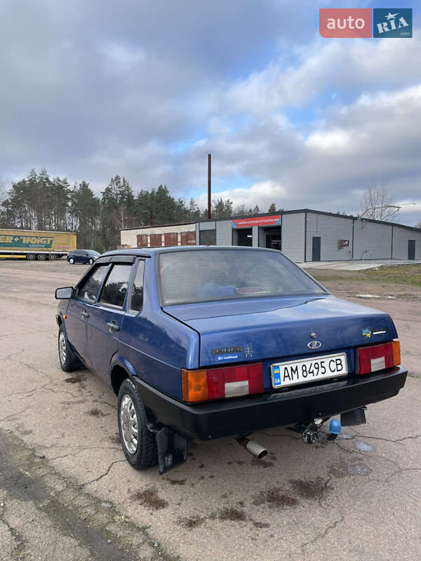 Седан ВАЗ / Lada 21099 2008 в Житомире