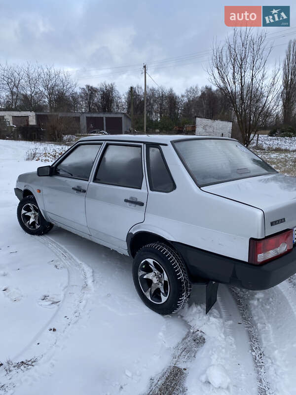 Седан ВАЗ / Lada 21099 2005 в Борзне