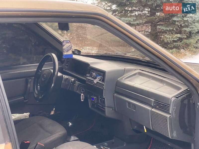 Седан ВАЗ / Lada 21099 1999 в Запоріжжі