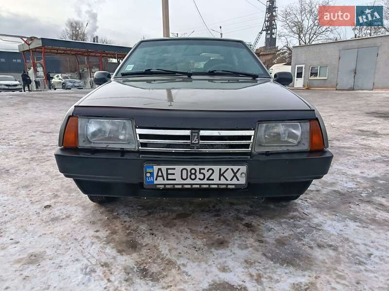 Седан ВАЗ / Lada 21099 2001 в Кривому Розі