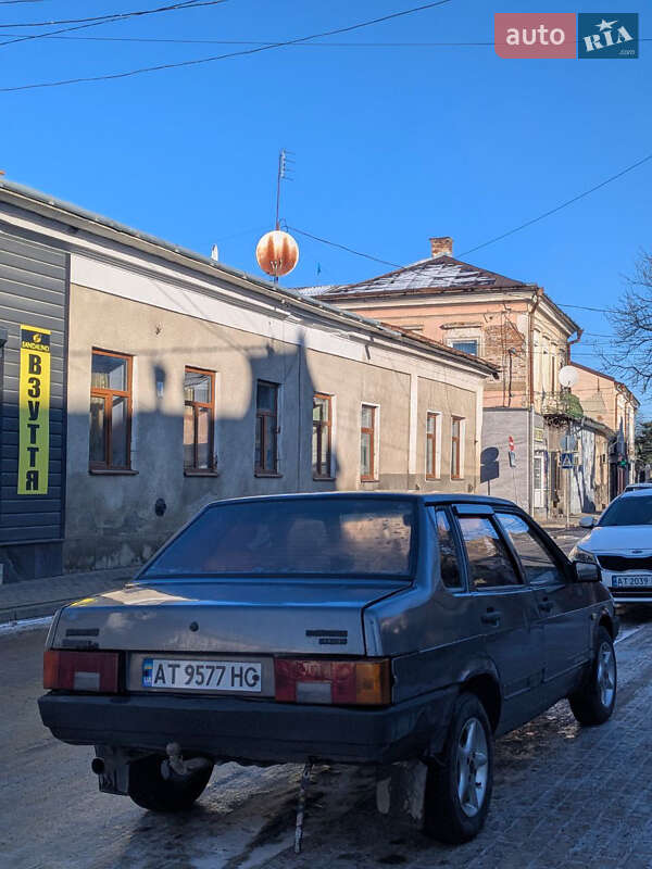 Седан ВАЗ / Lada 21099 1992 в Косове