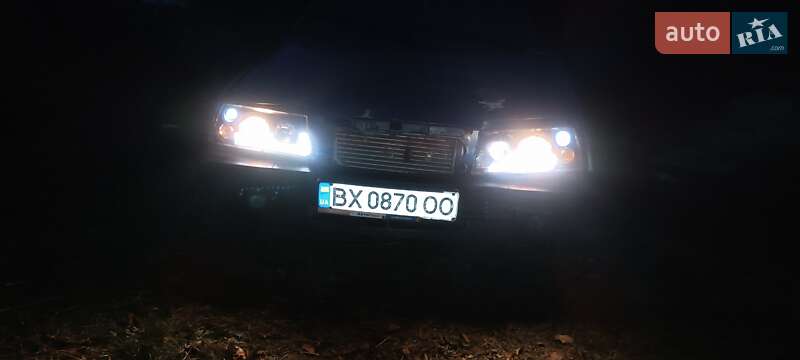 Седан ВАЗ / Lada 21099 2001 в Остроге