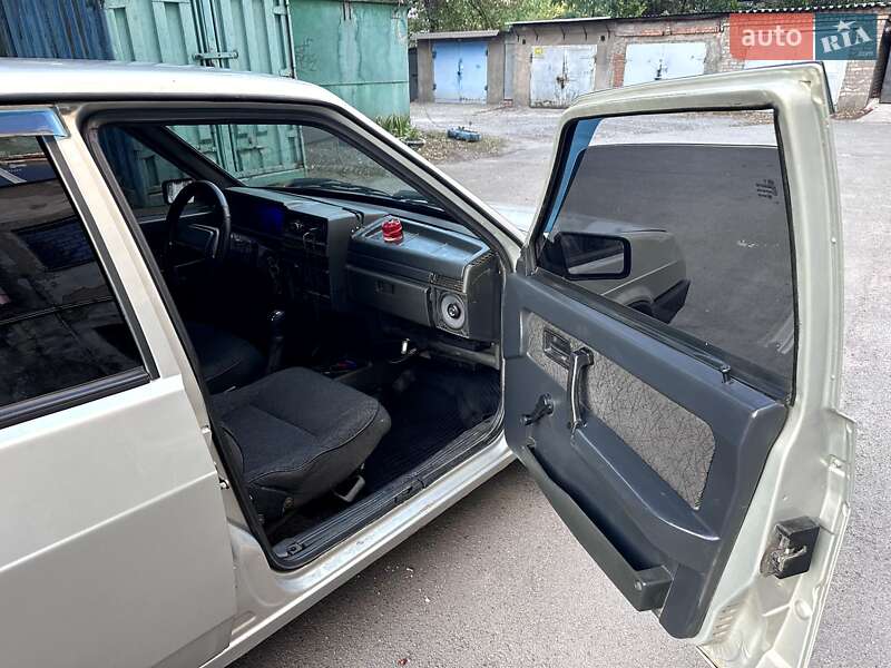 Седан ВАЗ / Lada 21099 2006 в Кривом Роге