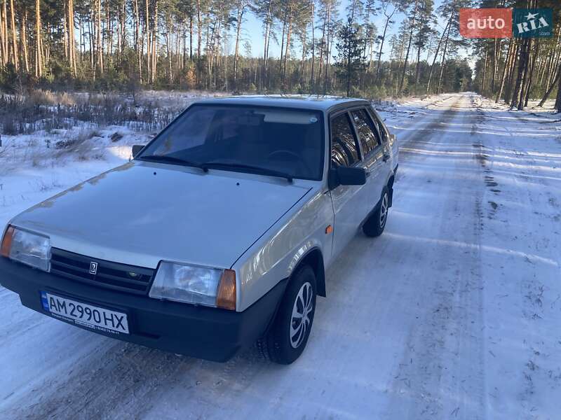 Седан ВАЗ / Lada 21099 2006 в Житомире