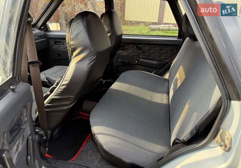 Седан ВАЗ / Lada 21099 2002 в Гусятине