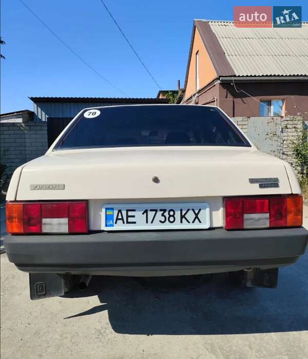 Седан ВАЗ / Lada 21099 1993 в Днепре