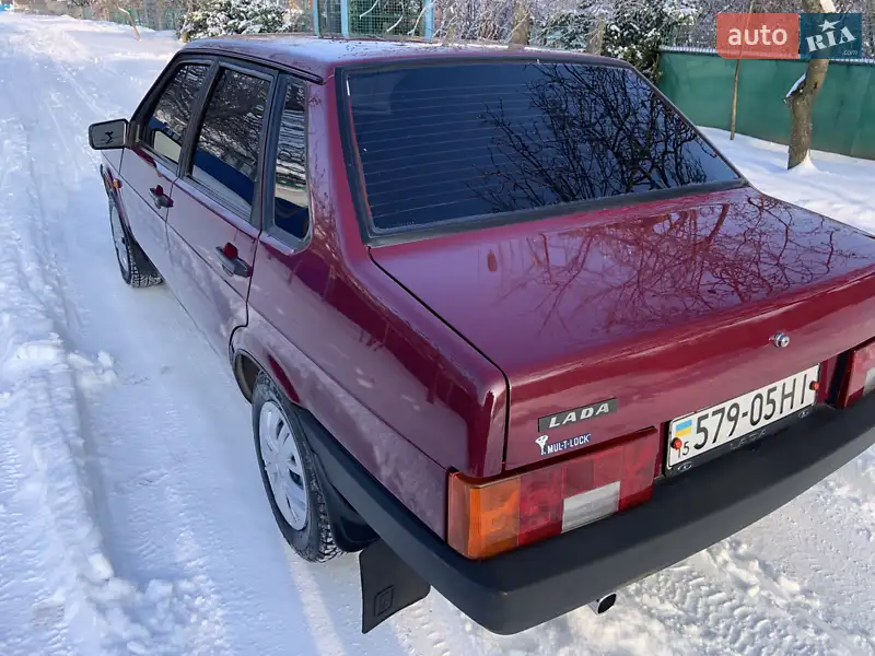 ВАЗ / Lada 21099