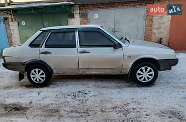 Седан ВАЗ 21099 2003 в Кривому Розі