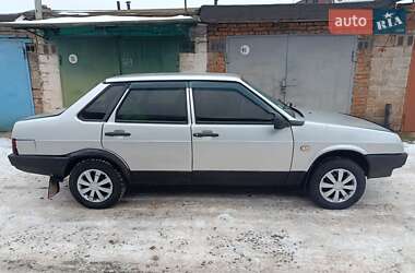Седан ВАЗ 21099 2003 в Кривом Роге