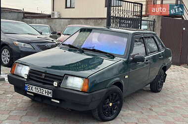 Седан ВАЗ / Lada 21099 2004 в Николаеве