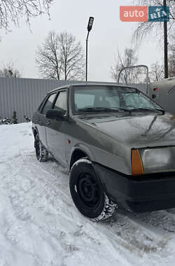 Седан ВАЗ 21099 2002 в Костополе