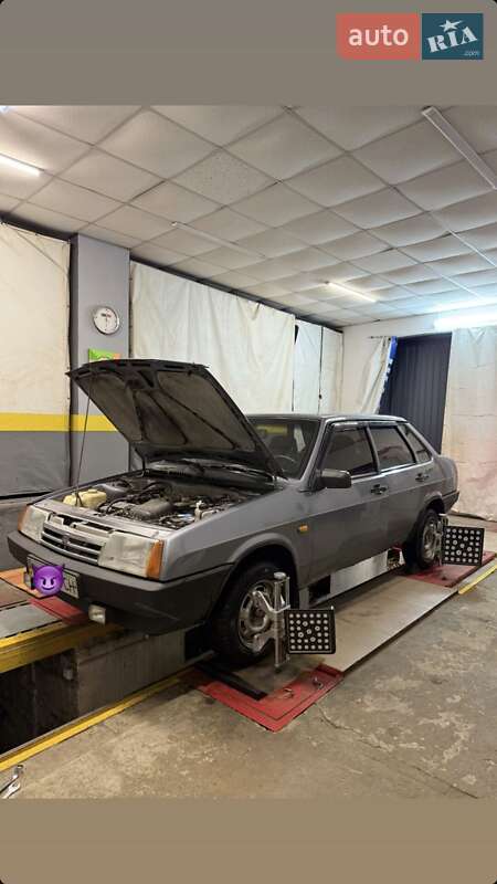 Седан ВАЗ / Lada 21099 2007 в Кривом Роге