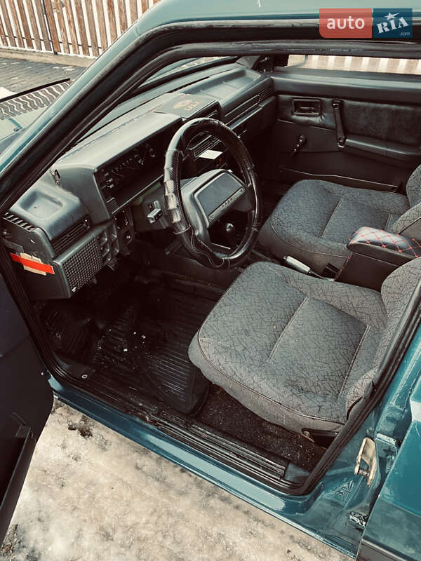 Седан ВАЗ / Lada 21099 2004 в Каменец-Подольском