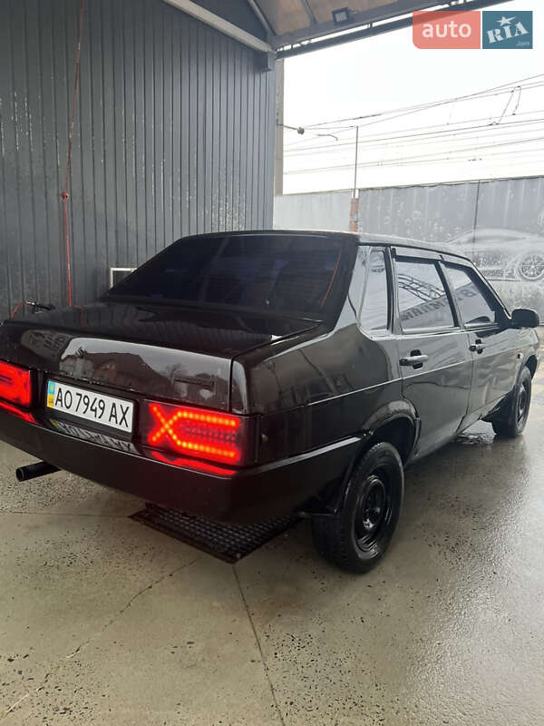 Седан ВАЗ / Lada 21099 2007 в Сваляве