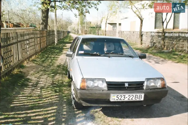 ВАЗ / Lada 21099