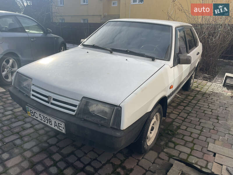 Седан ВАЗ / Lada 21099 2001 в Дрогобыче