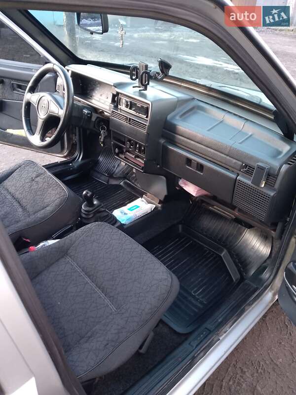 Седан ВАЗ / Lada 21099 2005 в Днепре фото 15 Седан ВАЗ / Lada 21099 2005 в Днепре