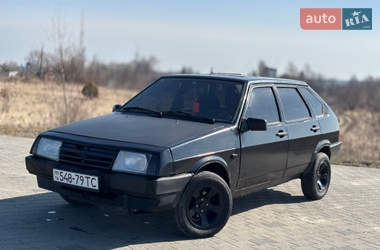 Седан ВАЗ 21099 1990 в Яворове