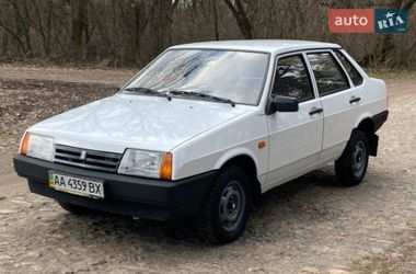 Седан ВАЗ 21099 2006 в Черкасах