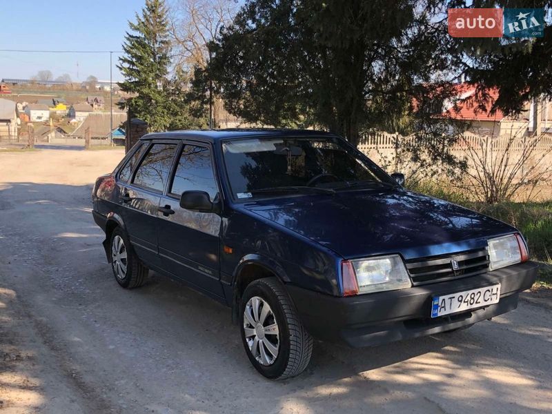 Седан ВАЗ / Lada 21099 2005 в Товсте