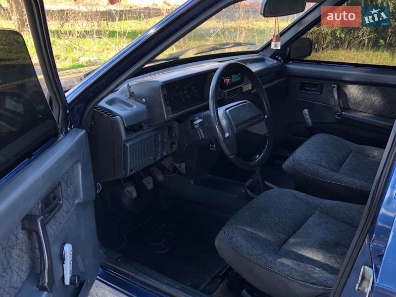 Седан ВАЗ / Lada 21099 2005 в Товсте