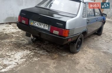 Седан ВАЗ 21099 1994 в Львові