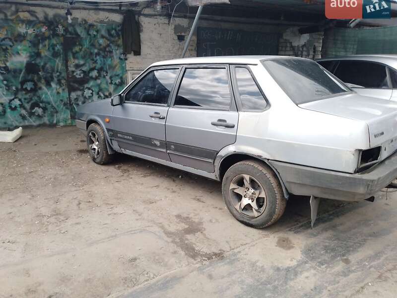 Седан ВАЗ / Lada 21099 1998 в Павлограде