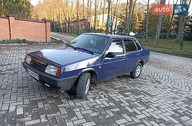 Седан ВАЗ 21099 2002 в Львове