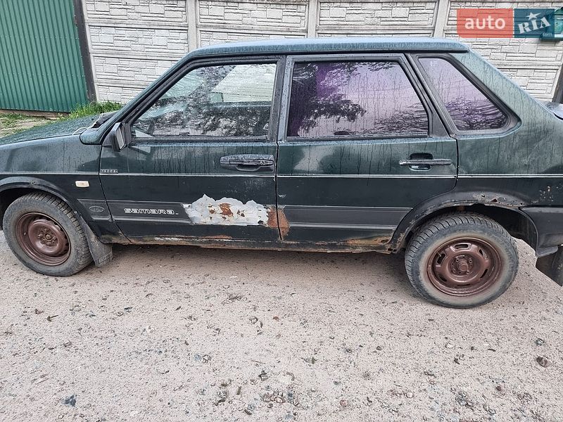 Седан ВАЗ / Lada 21099 2003 в Тараще
