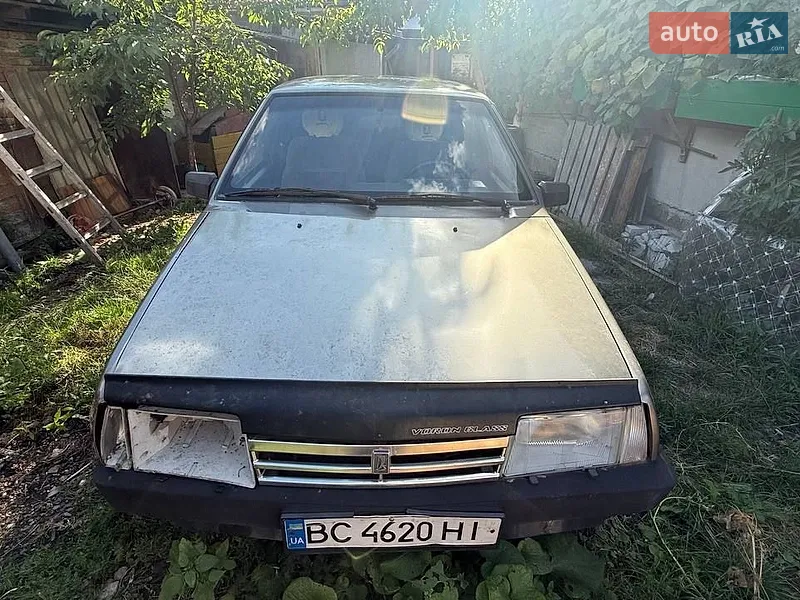 ВАЗ / Lada 21099
