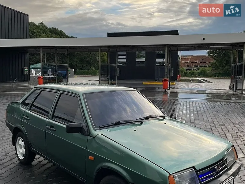 ВАЗ / Lada 21099 2001
