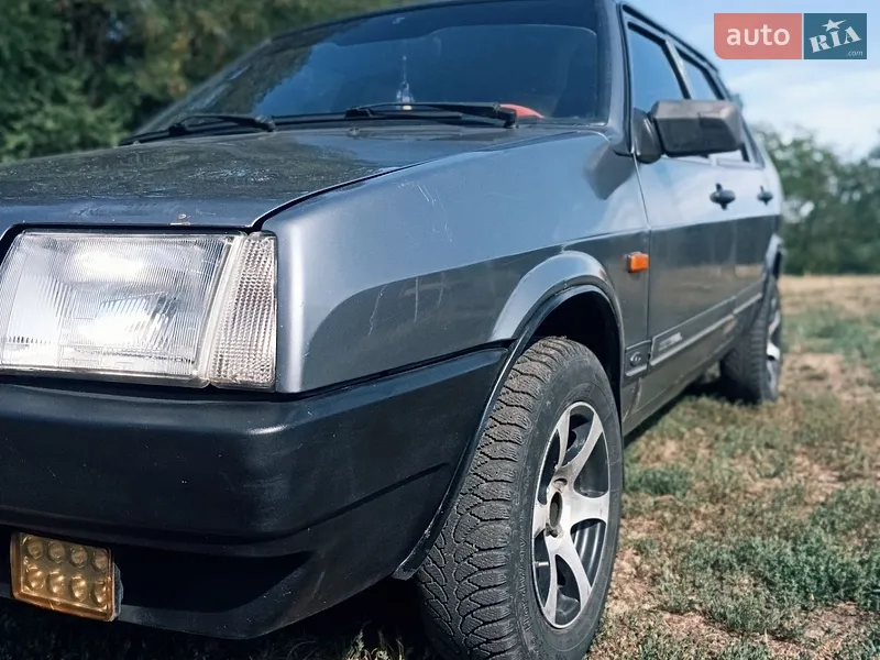 ВАЗ / Lada 21099