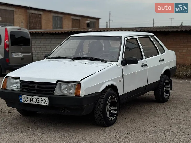 ВАЗ / Lada 21099