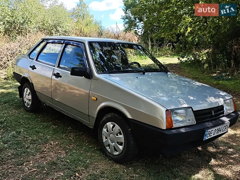 ВАЗ / Lada 21099