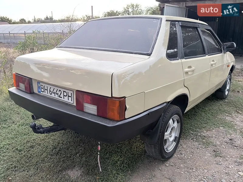 ВАЗ / Lada 21099