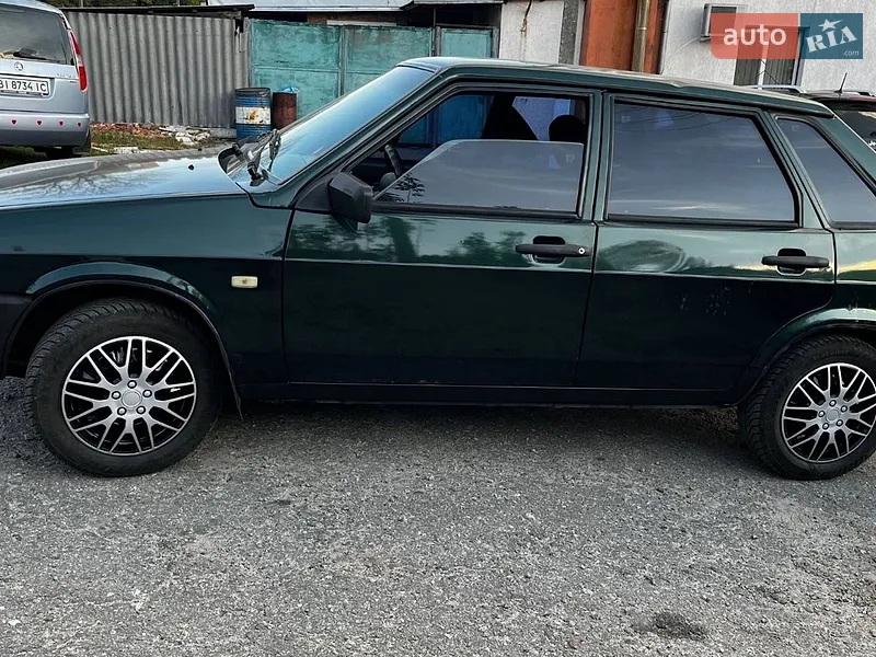 ВАЗ / Lada 21099