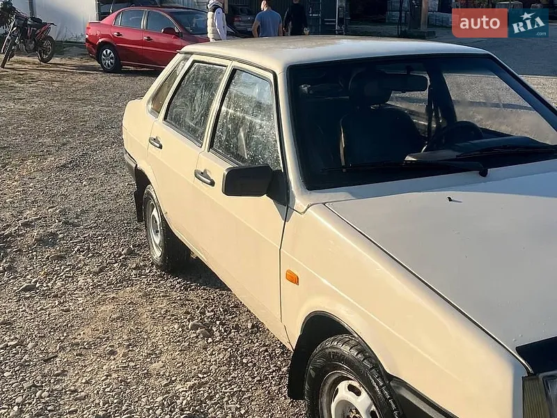 ВАЗ / Lada 21099