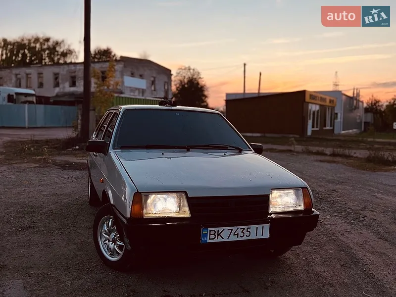 ВАЗ / Lada 21099