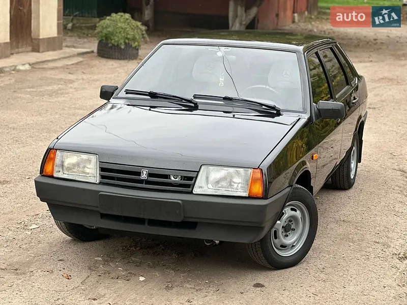 ВАЗ / Lada 21099