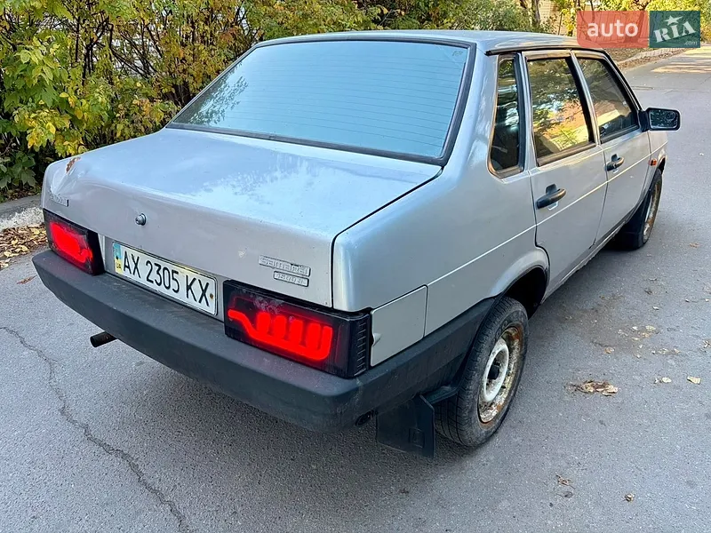 ВАЗ / Lada 21099