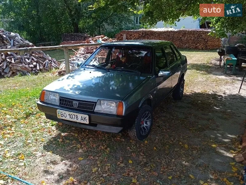 ВАЗ / Lada 21099