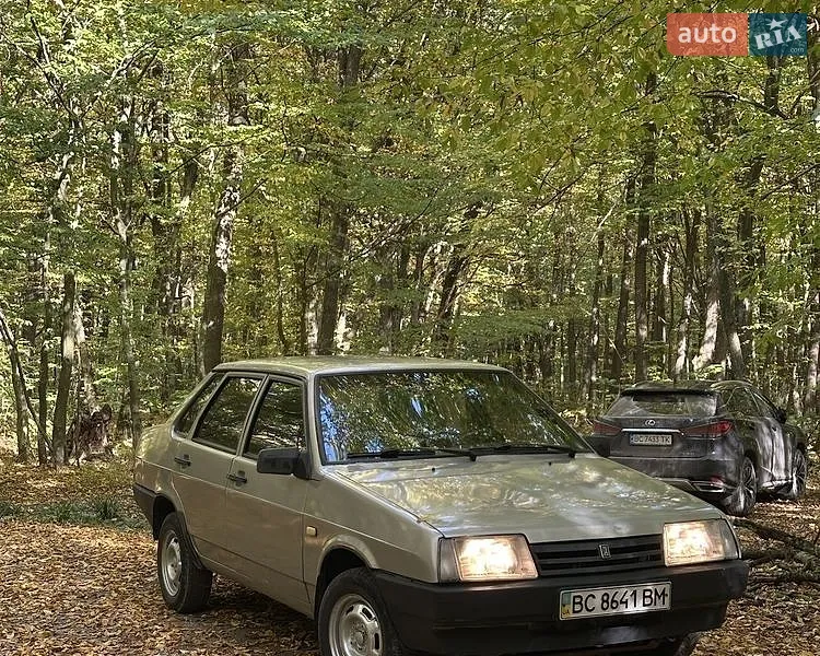 ВАЗ / Lada 21099