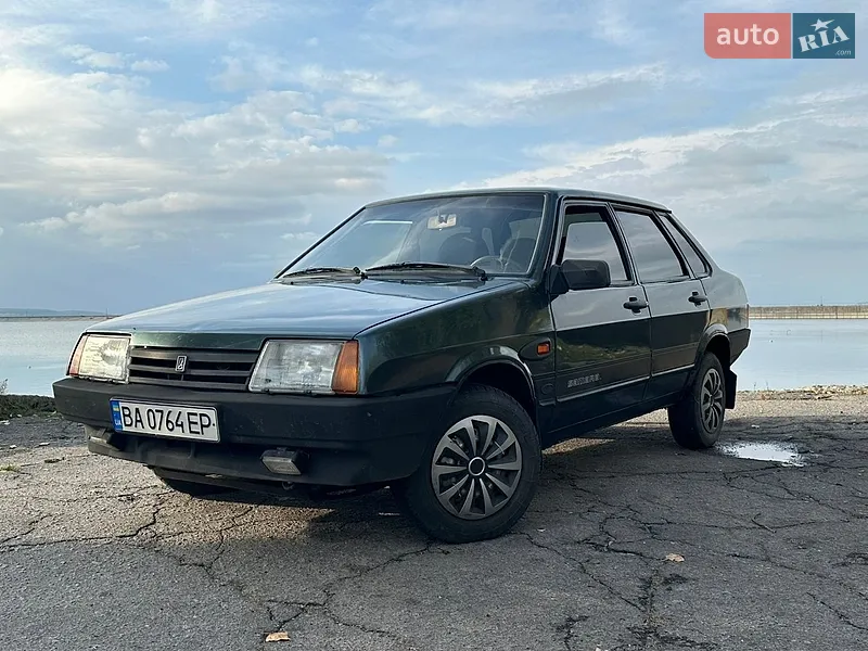 ВАЗ / Lada 21099