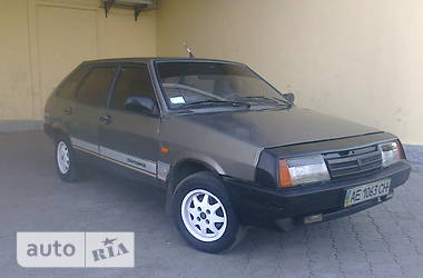 Хэтчбек ВАЗ 2109 1993 в 