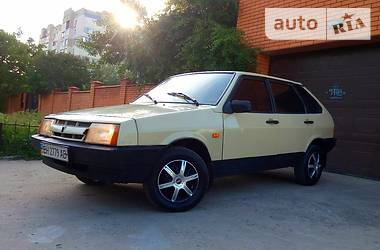 Хэтчбек ВАЗ / Lada 2109 1990 в Одессе