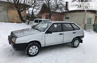 Хэтчбек ВАЗ / Lada 2109 2004 в Дрогобыче