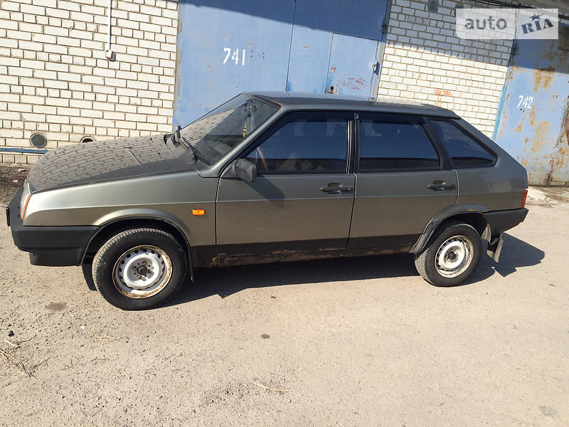 Хетчбек ВАЗ 2109 2002 в 