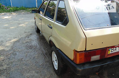 Хэтчбек ВАЗ / Lada 2109 1989 в Кропивницком