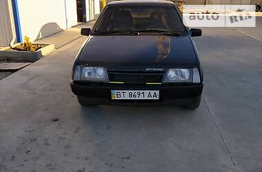 Хетчбек ВАЗ 2109 2002 в  Хетчбек ВАЗ 2109 2002 в